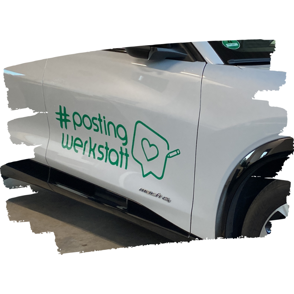 #postingwerkstatt Logo auf Firmenwagen Ford Mustang Mach E